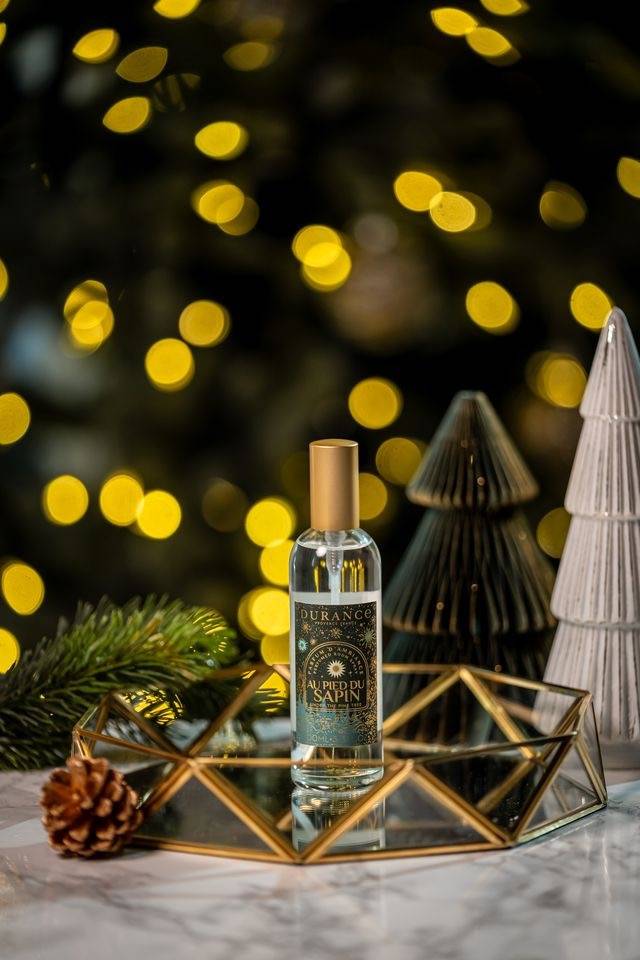 PARFUM D’AMBIANCE AU PIED DU SAPIN